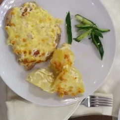 Мясо под сыром