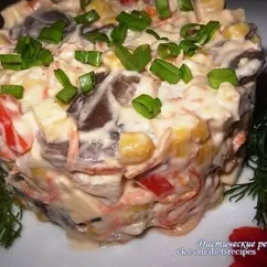 Салат с курицей и шампиньонами