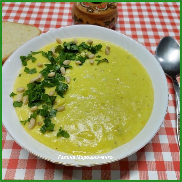 Крем-суп из кабачков с плавленым сыром