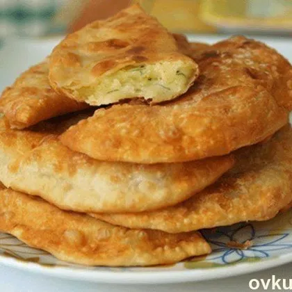 Постные чебуреки с картошкой и грибами