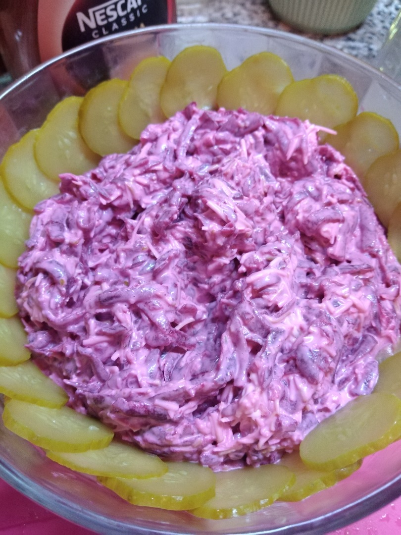 Свёкла с чесноком и сыром