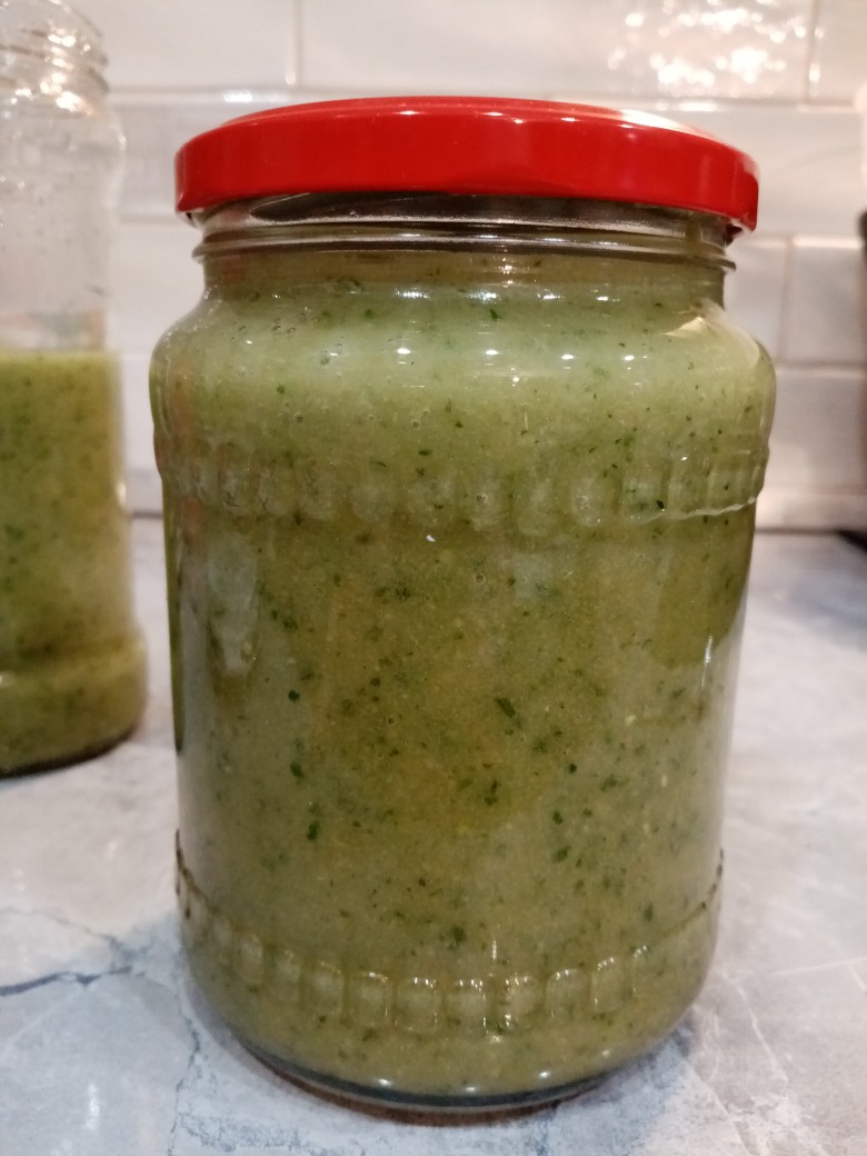 Фейхоа, перетёртая с сахаром