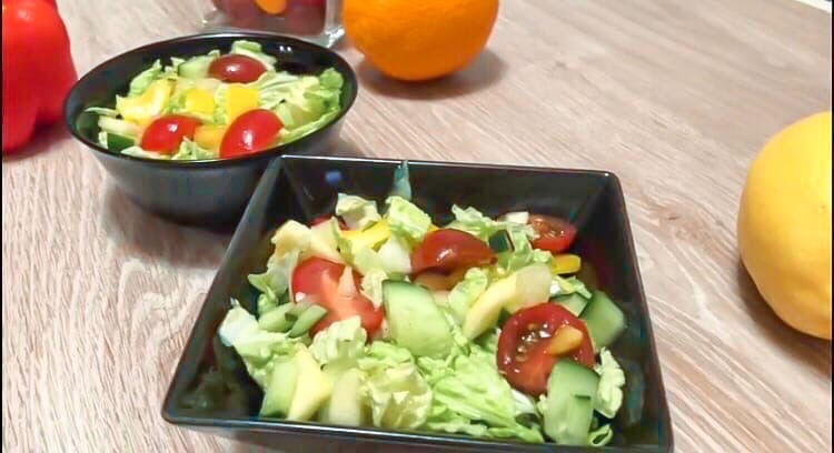Похрустим? Быстрый и легкий салат из пекинской капусты с овощами Радуга вкуса!