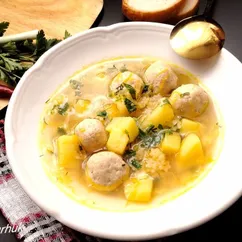 Суп с вермишелью и фрикадельками