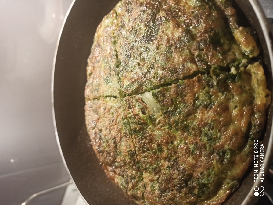 Азербайджанское кюкю из яиц и зелени – пошаговый фото рецепт приготовления
