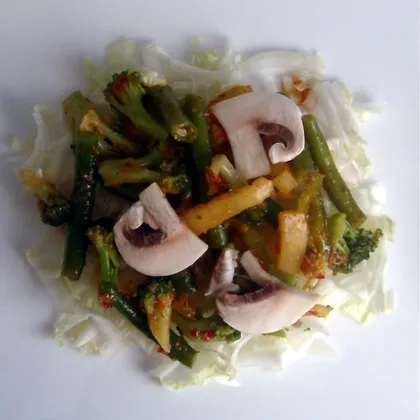 Raw Острый салат с грибами и фасолью