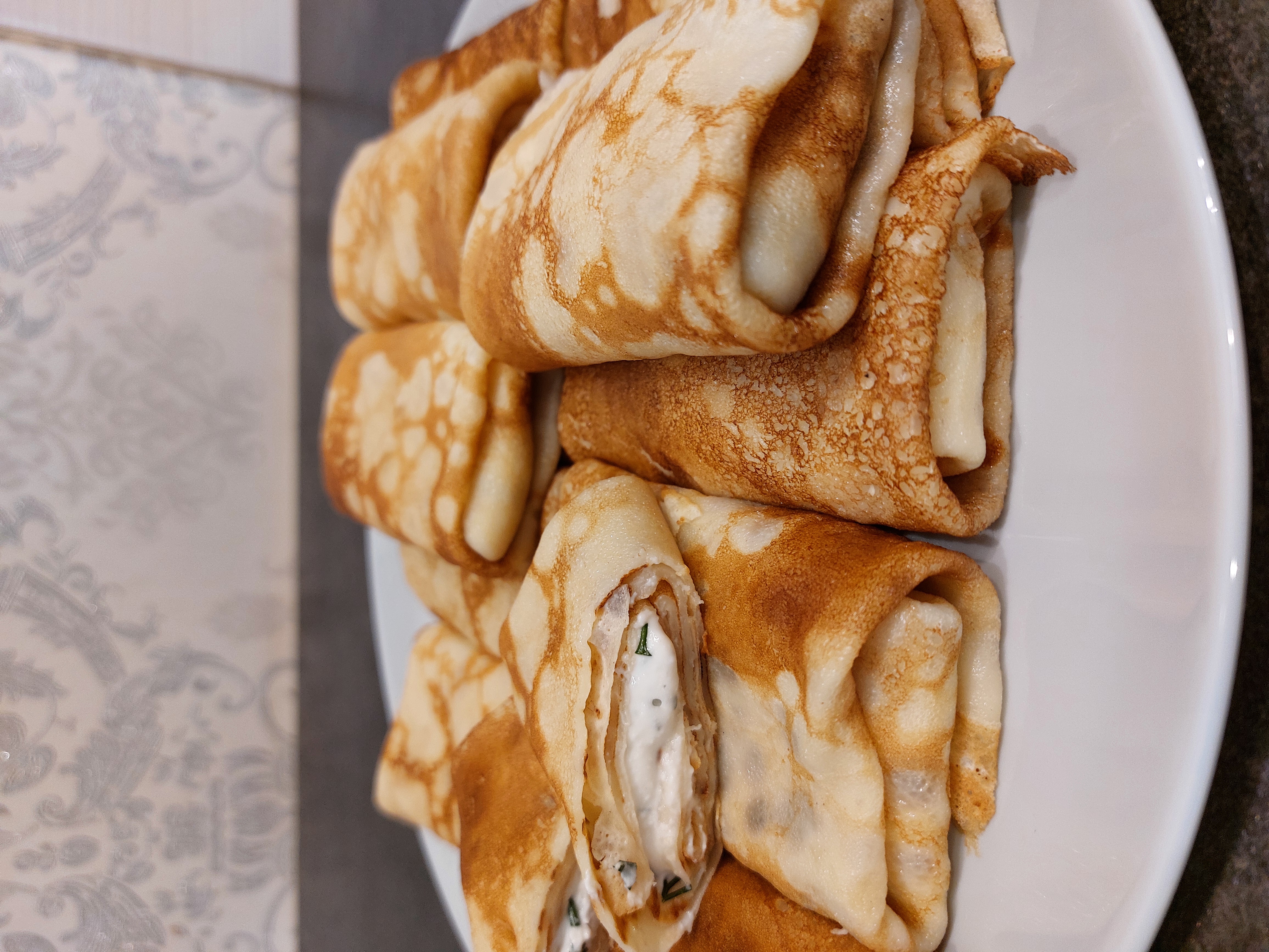 Блины фаршированные брынзой