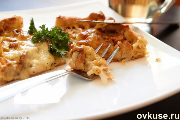 Пирог с сыром и грибами