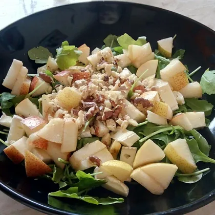 Лёгкий салат с грушей и Камамбером #кулинарныймарафон