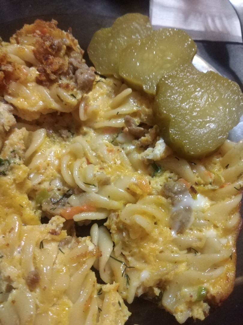 Макароны по-флотски с яйцом