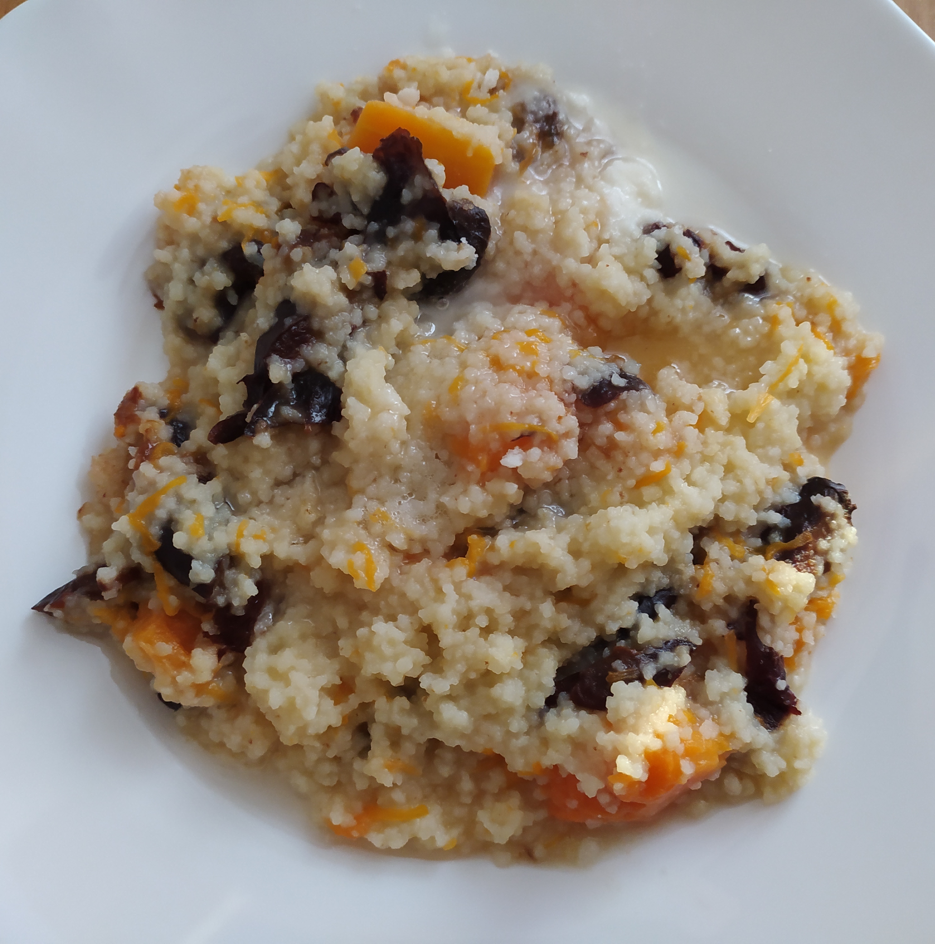 Кускус с тыквой и черносливом