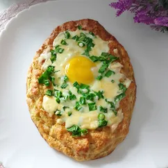 Кабачковый хачапури с сыром и зелёным луком