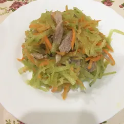 Салат из редьки с мясом