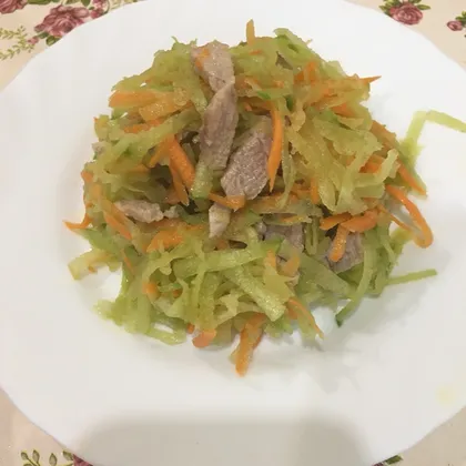 Салат из редьки с мясом