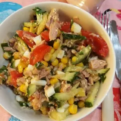 Салат с тунцом и кукурузой 🌽