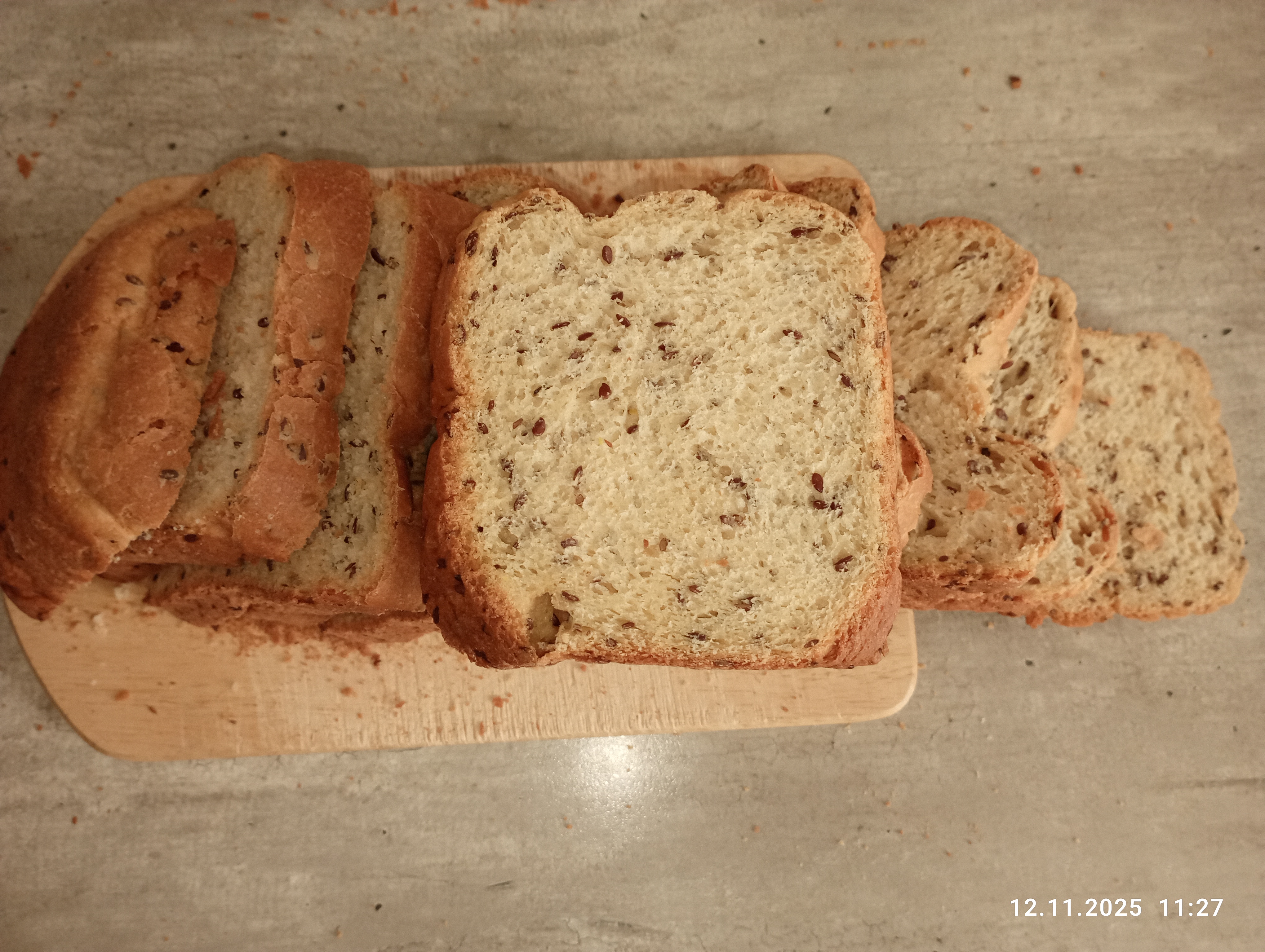 Сметанный хлеб в хлебопечке