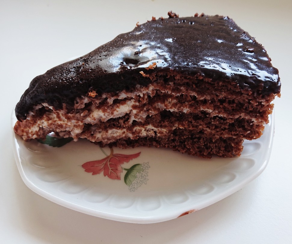 Быстрый шоколадный торт со сметанным кремом