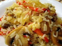 Рагу из грибов с картофелем, рисом в томатном соусе
