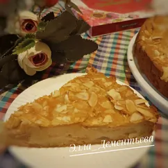 Лимонно-яблочный пирог