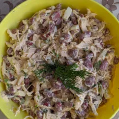 Салат из красной фасоли и с курицей