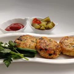 Рубленые котлеты с овощами