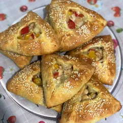 Треугольники с курицей и картошкой