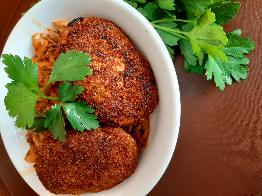 Мясные котлеты с кабачком и творогом