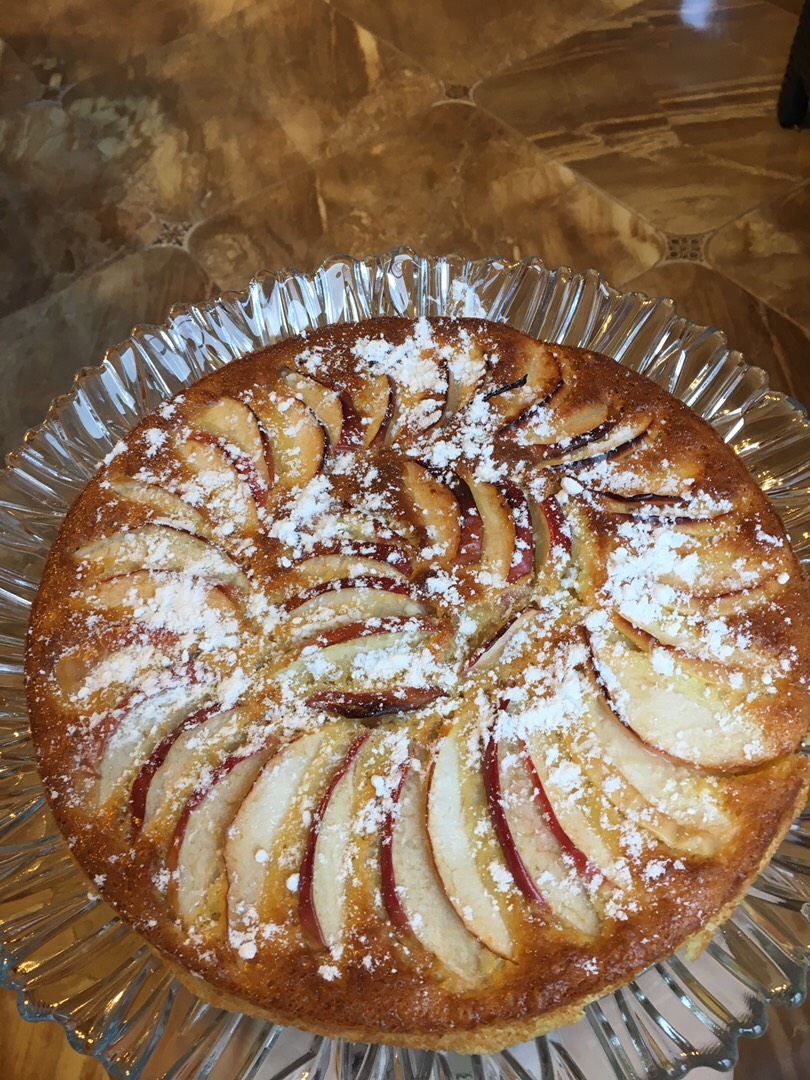 Пирог с творогом и яблоками