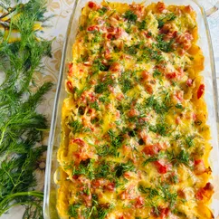 Запеканка из макарон с курицей и помидорами 