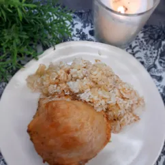 Куриные бедра с рисом