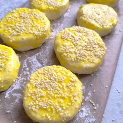 Сырные сырники в заморозку за 38,5 руб.