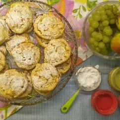 Песочное печенье с яблоками и творогом