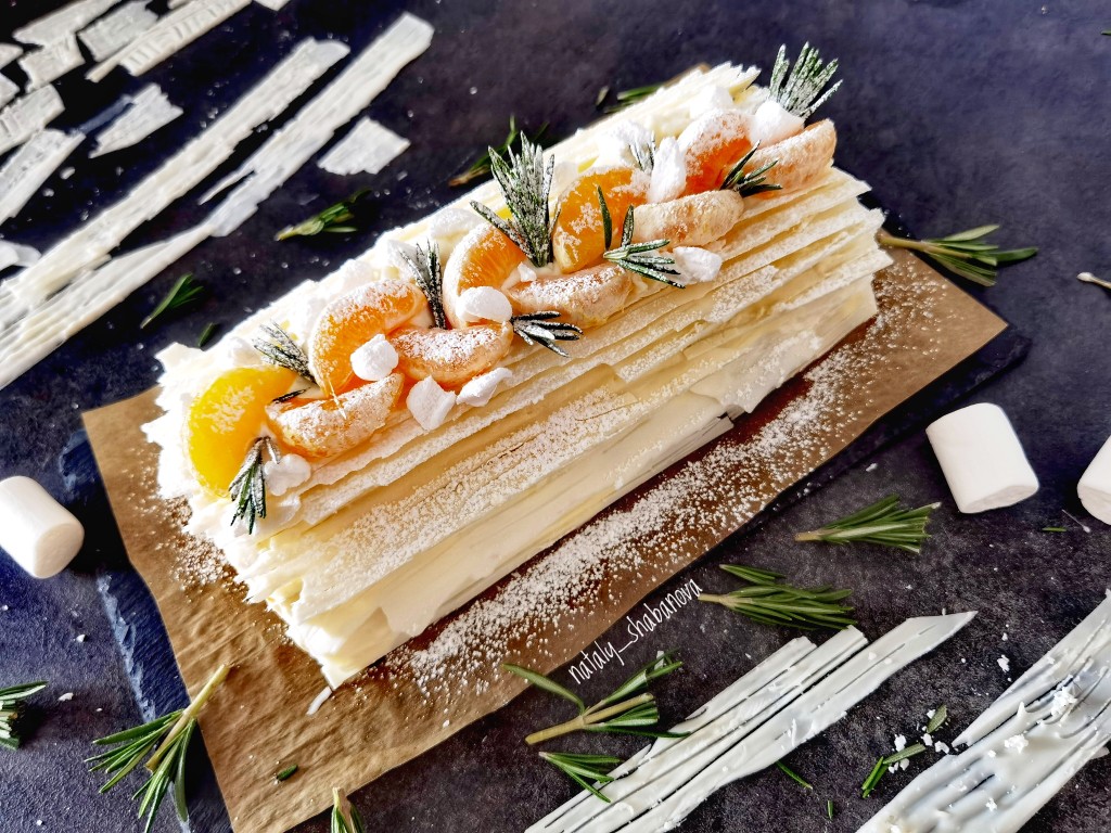 «Рождественское полено»: праздничный французский десерт на вашем столе