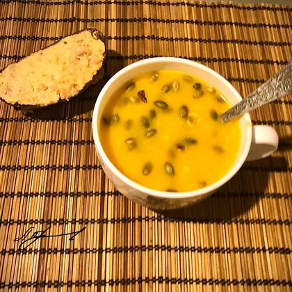 Тыквенный суп-пюре с плавленым сыром
