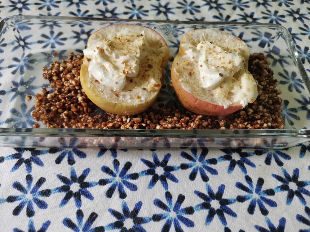 Прошлогоднее яблоко