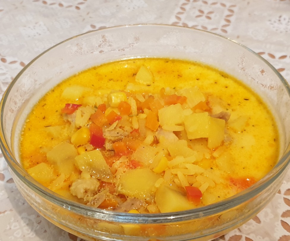 Сырный суп с кукурузой и курицей