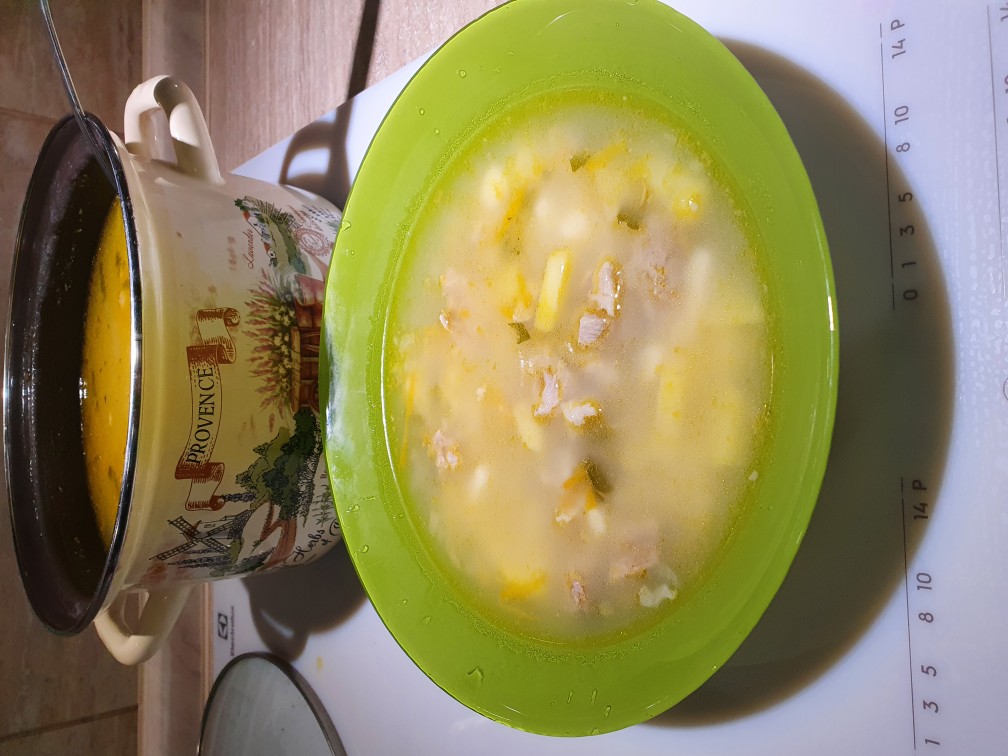 Суп с плавленым сыром со свининой