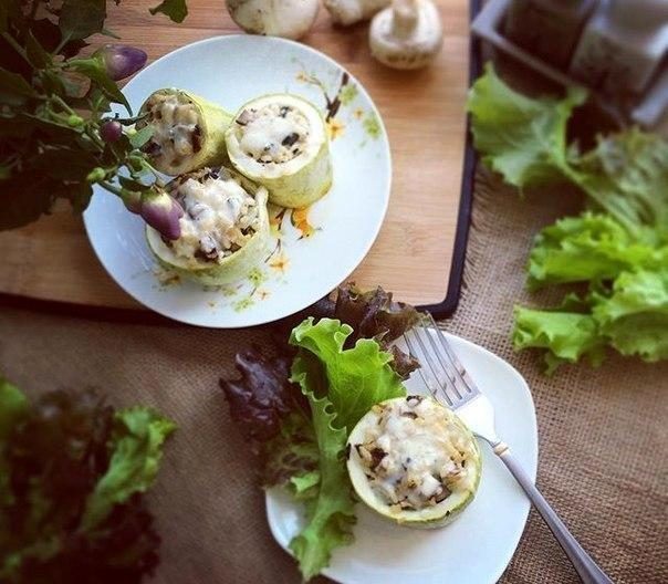 Быстрые фаршированные кабачки