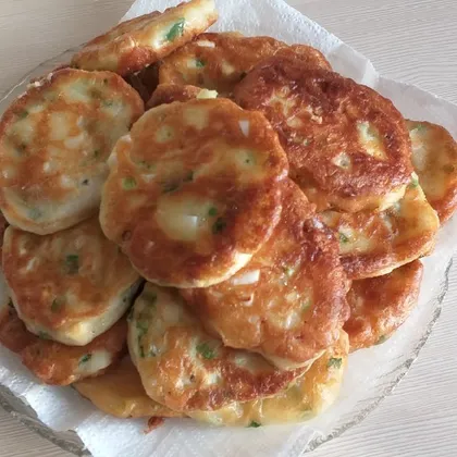 Ленивые пирожки с луком и яйцами