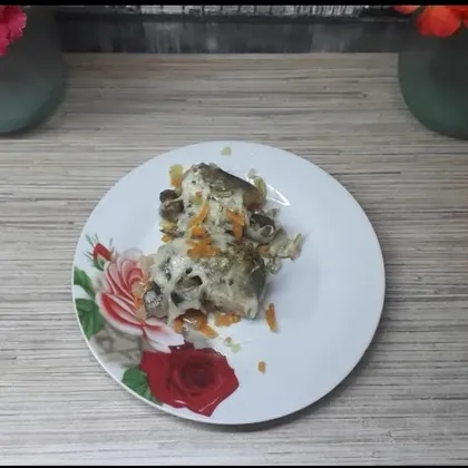 Рыбка с грибами и сыром в духовке