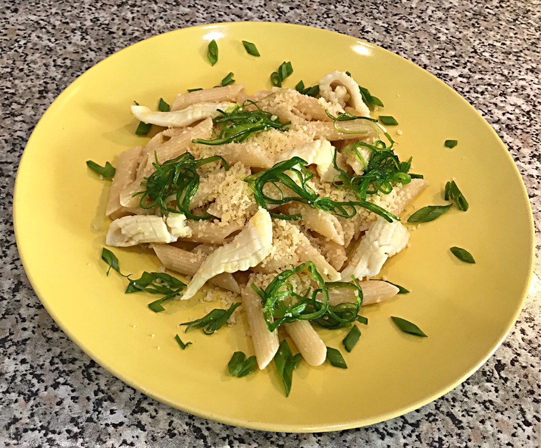 Паста с кальмарами и сыром