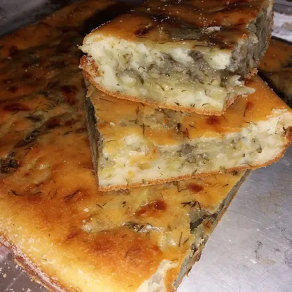Пирог с сырым картофелем, сыром и зеленью