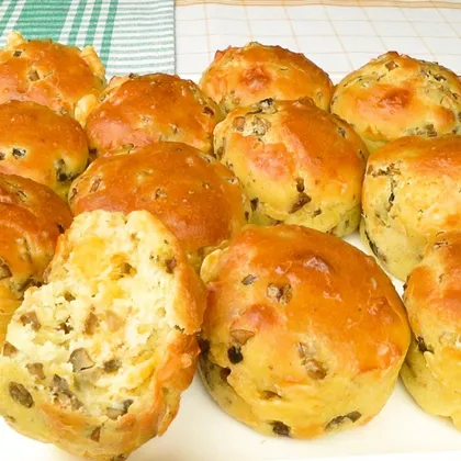 Кексы-булочки с грибами из дрожжевого теста | Cupcakes with mushrooms from yeast dough