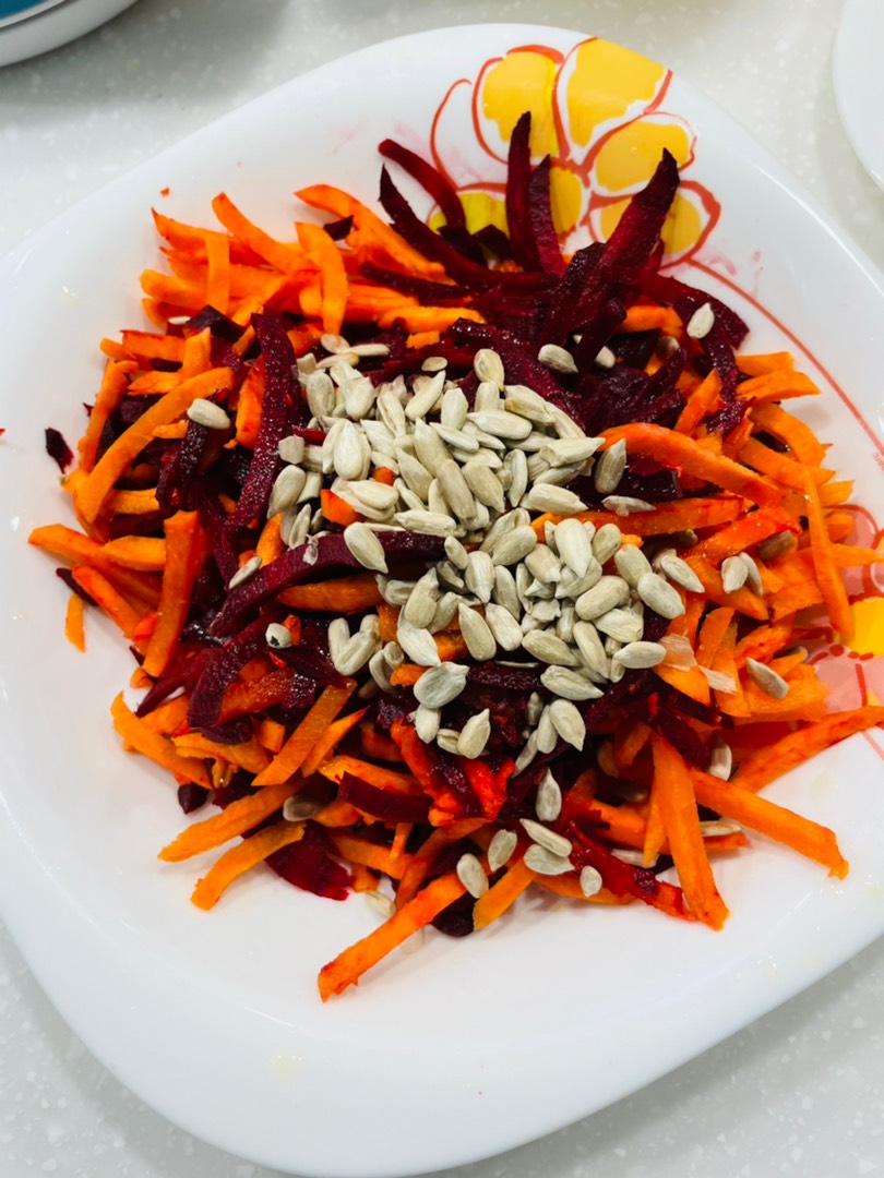 Салат из моркови с сыром » Вкусно и просто. Кулинарные рецепты с фото и видео