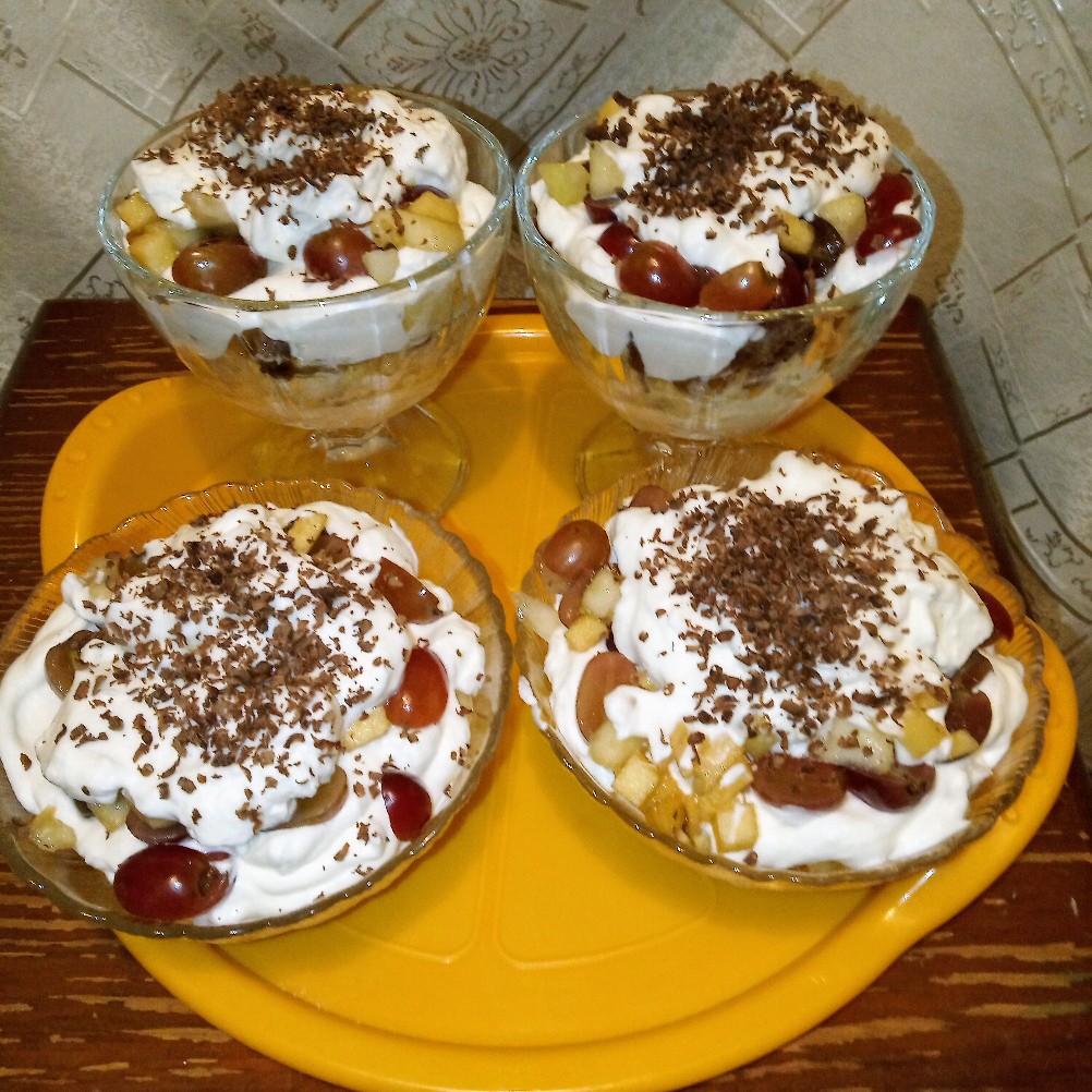 Заварные пирожные со взбитыми сливками — рецепт с фото пошагово