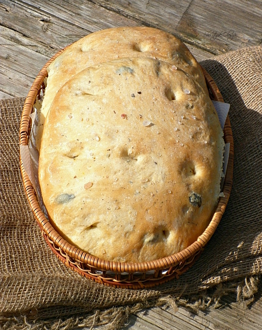 Фокачча с вялеными помидорами 🍅 оливками, прованскими травами и розовой солью