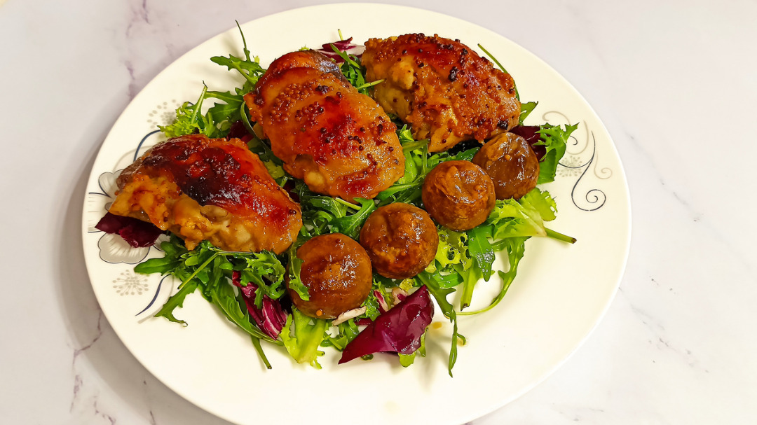 Куриные бедра в горчично-медовом соусе в духовке — рецепт с фото пошагово