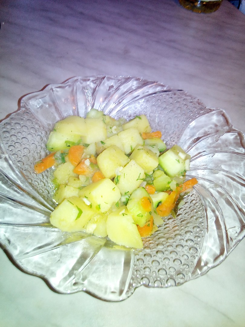2. Овощное рагу с кабачками и картошкой в мультиварке