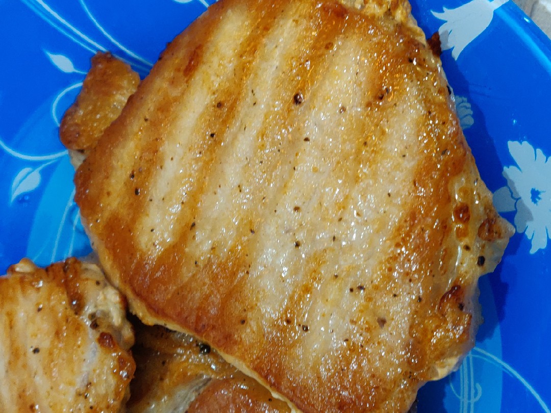 Свинина на сковороде гриль (стейки): рецепт с фото