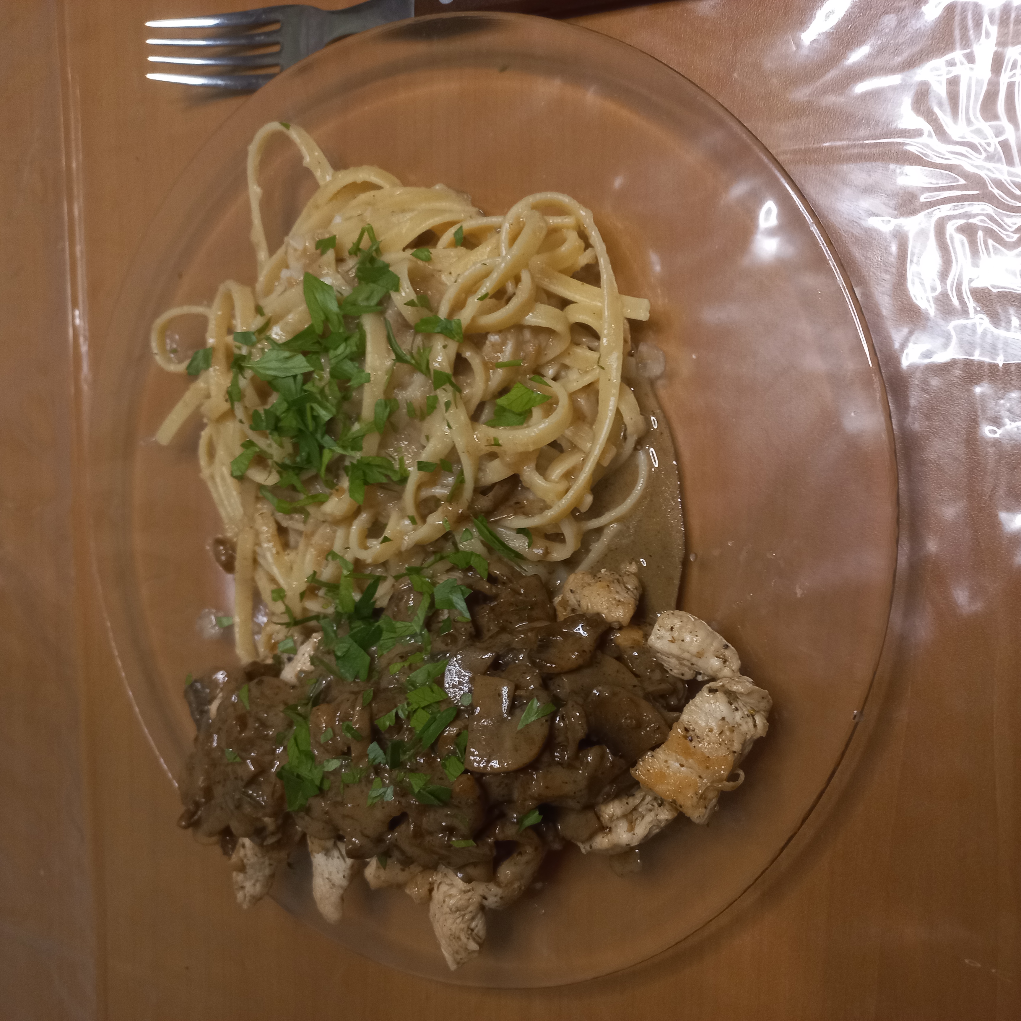 Паста и грибной соус к курице